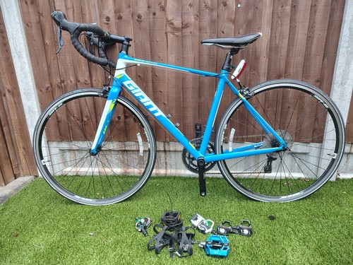 Giant defy aluxx road bike - road,