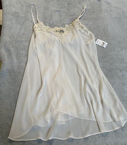 Vtg delicate nwt - vtg, bridal