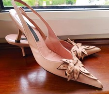 WORN TWICE: COMFORTABLE  LEATHER PURA LOPEZ  SHOES : EU 40C / UK 6.5-7