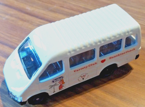 Lledo ford transit mk3 minibus - lledo,