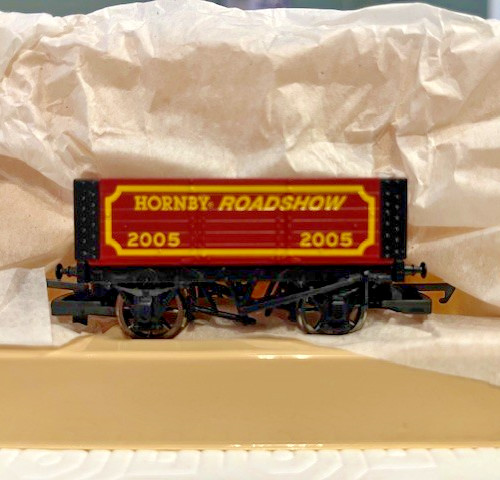 Hornby r6285 plank wagon - r6285,