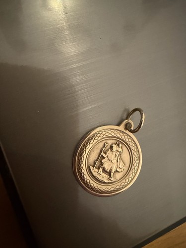 9ct gold christopher - 9ct, st