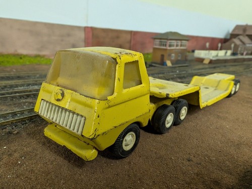 Tonka yellow hauler - tonka,
