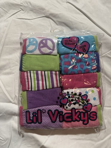 Nwt pack lil vicky s - pack,