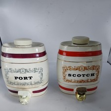 X2 VINTAGE WADE ROYAL VICTORIA