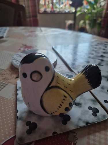 Wee small bird ornament - bird, no