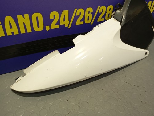 Fairing rear side right