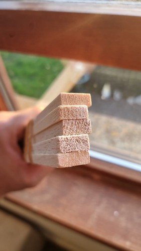 Balsa wood strips 8cm 7mm - wood,