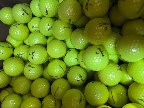 Yellow titleist pro v1 - , 24
