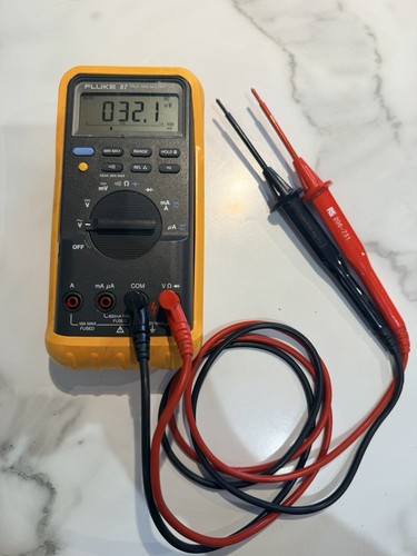 Fluke true rms - 87,