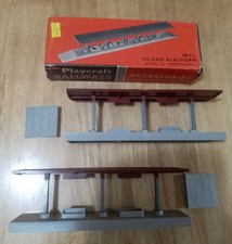 Playcraft Railways PR711 Two