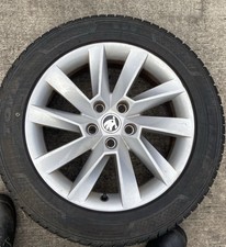 GENUINE SKODA SUPERB MK3 17” SINGLE ALLOY WHEEL 3V0601025C 215/55R17