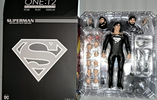Mezco one collective - one, 12