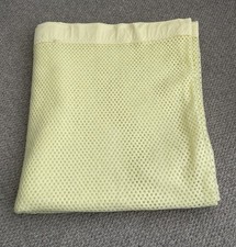 Vintage Honeycomb Yellow Wool