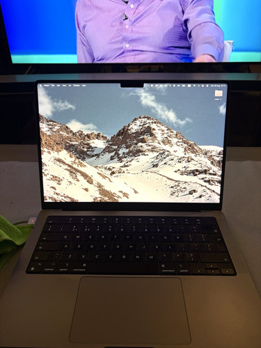 Apple macbook pro 14in - apple,