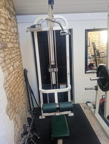 Life fitness lat - lat, down