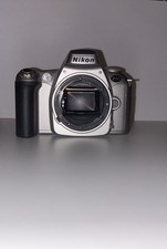 Nikon F55 35mm SLR Film Camera