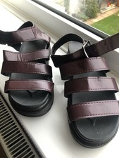 Ladies Sandals Size 37 New But