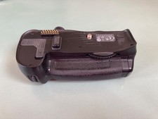 Genuine Nikon MB-D10 Battery