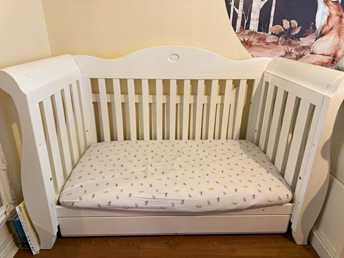 White wood single trundle bed - white,