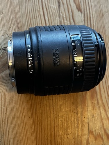 Sigma zoom 210mm - zoom, f/4-5.6