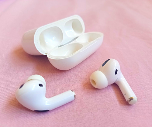 Apple airpods pro 1st - apple,