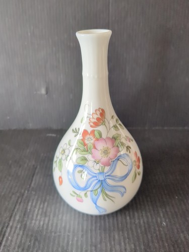 Small vintage wedgwood - small,