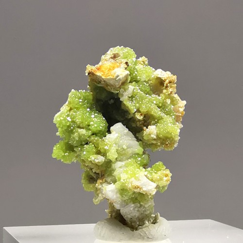 Pyromorphite w matrix - g,