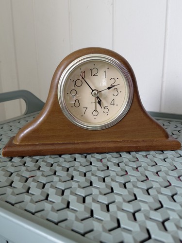 Vintage wooden mantel clock - wooden,