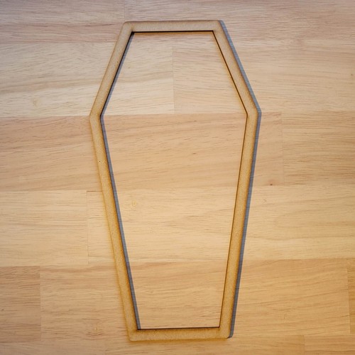 Large gothic coffin - large,
