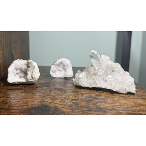 Natural clear quartz crystal - natural,