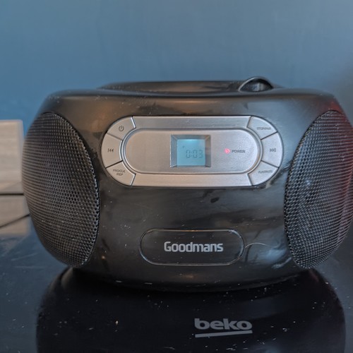 Goodmans boombox with - cd,