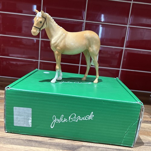 Beswick palamino show pony - pony,