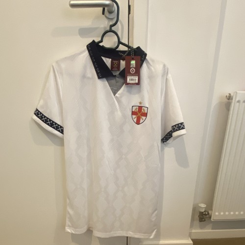West ham united away football - west,