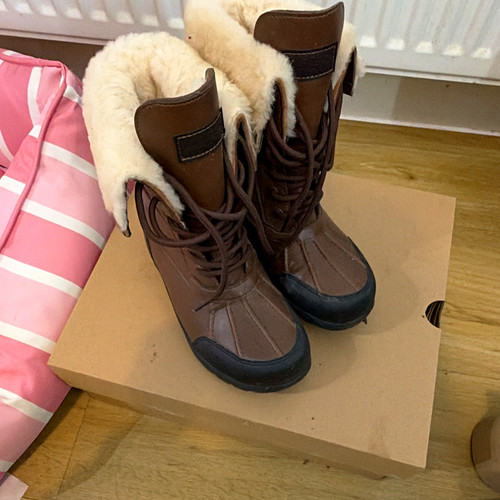 Ugg junior leather - ugg,