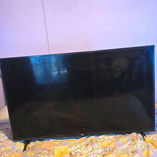 43in flat screen - screen, 4k