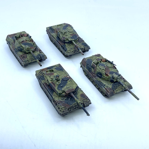 German leopard panzer - zug,
