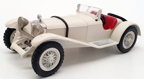Gama scale model car 6840 - car,