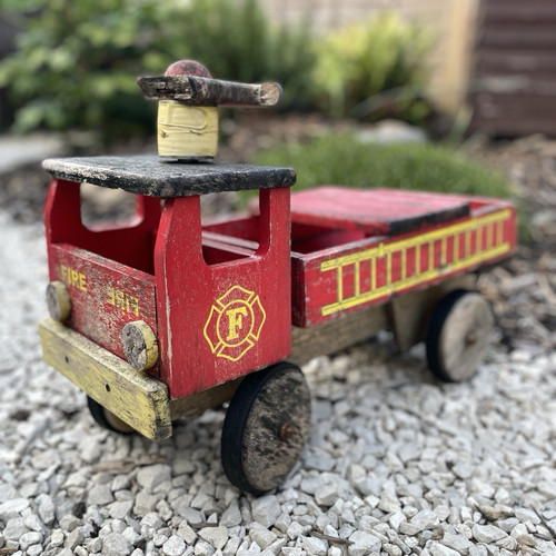 Vintage ride wooden fire - ride-on,