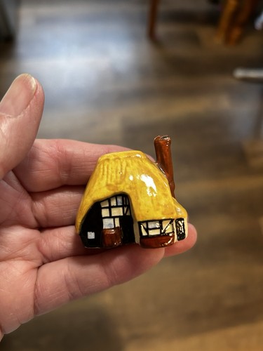 Vintage minature hand - vintage,