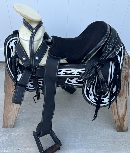 Black charro saddle - black,