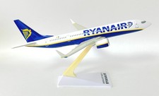 Boeing 737 MAX 8 Ryanair Snap Fit Airliner Collectors Model Scale 1:200
