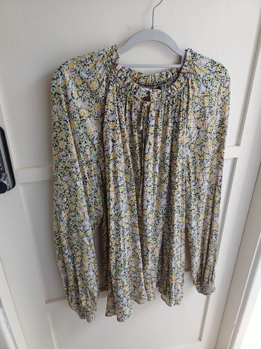 Ladies blouse size - , 22