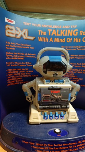 Tomy talking robot - xl,