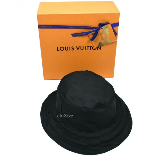 Nwt louis vuitton black - louis,