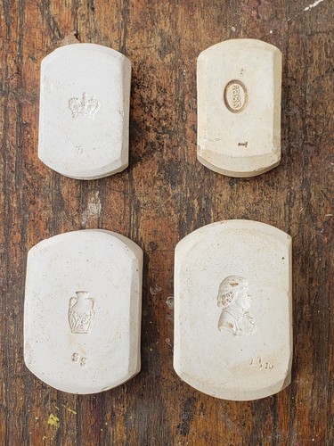 Ceramic wedgwood mould - 4x,