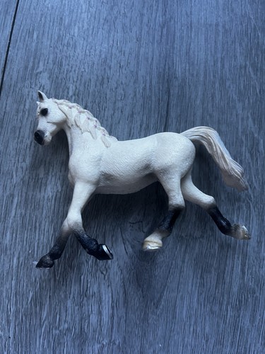 Schleich white arabian - schleich, mare