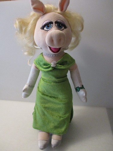 Disney store miss - piggy, 20in