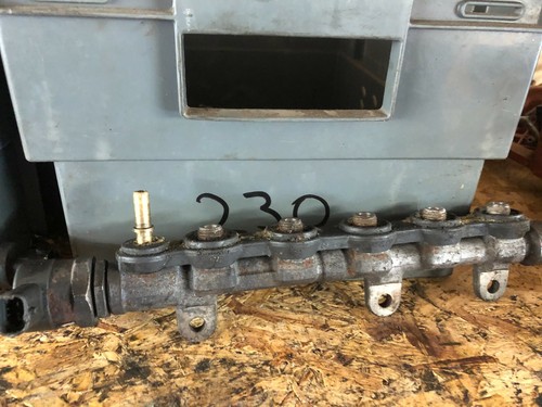 Fuel rail pressure sensor - fuel, +