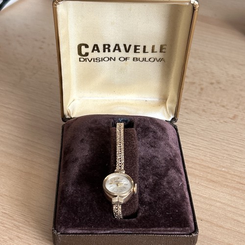 Vintage caravelle bulova - vintage,